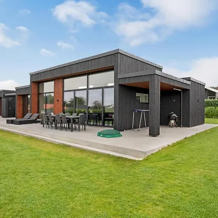 Holiday home Awesome In With Sauna Haderslev